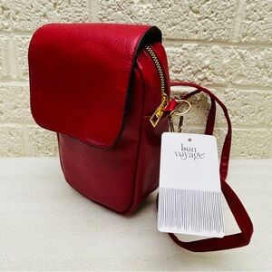 NWT‼ Bon Voyage Red Faux Leather Textured Zip-Up Magnetic Snap Crossbody Purse